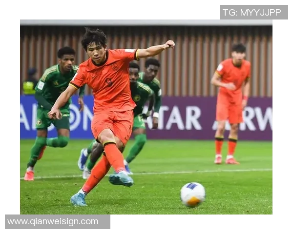 洪都拉斯足球明星推荐他是国足的传奇人物与国际赛场的强力代表